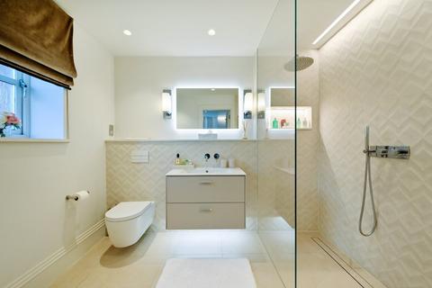 1 Westbury Road, London, W5 2LE