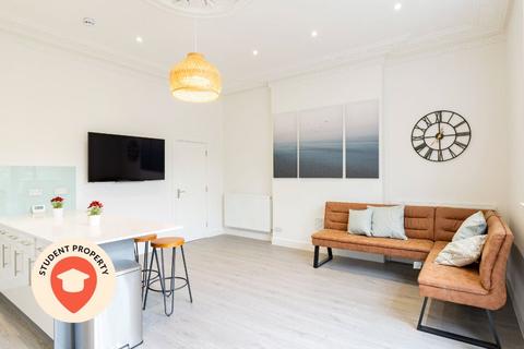 5 bedroom apartment to rent, Clifton Park Road, Clifton, Bristol, Bristol, BS8