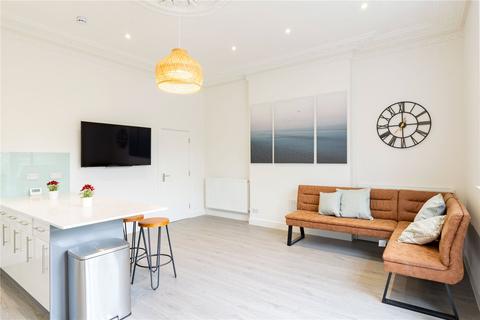 5 bedroom apartment to rent, Clifton Park Road, Clifton, Bristol, Bristol, BS8