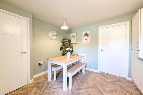 3 bedroom semi-detached house for sale, Waldrom Road, Gedling NG4
