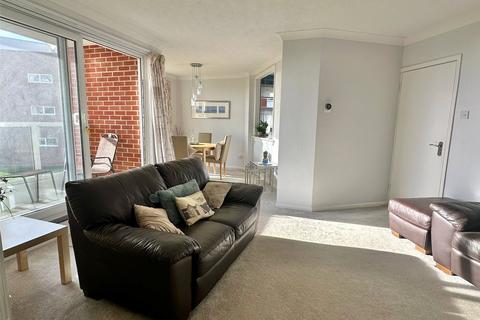 3 bedroom apartment for sale, Camden Hurst, Milford on Sea, Lymington, New Forest, SO41