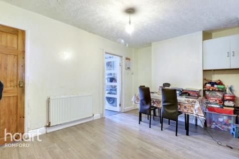 undefined, Marks Road, Romford, RM7 7AL