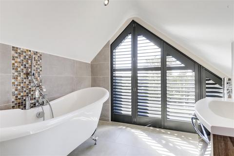 4 bedroom detached house for sale, Spring Lane, Lambley NG4