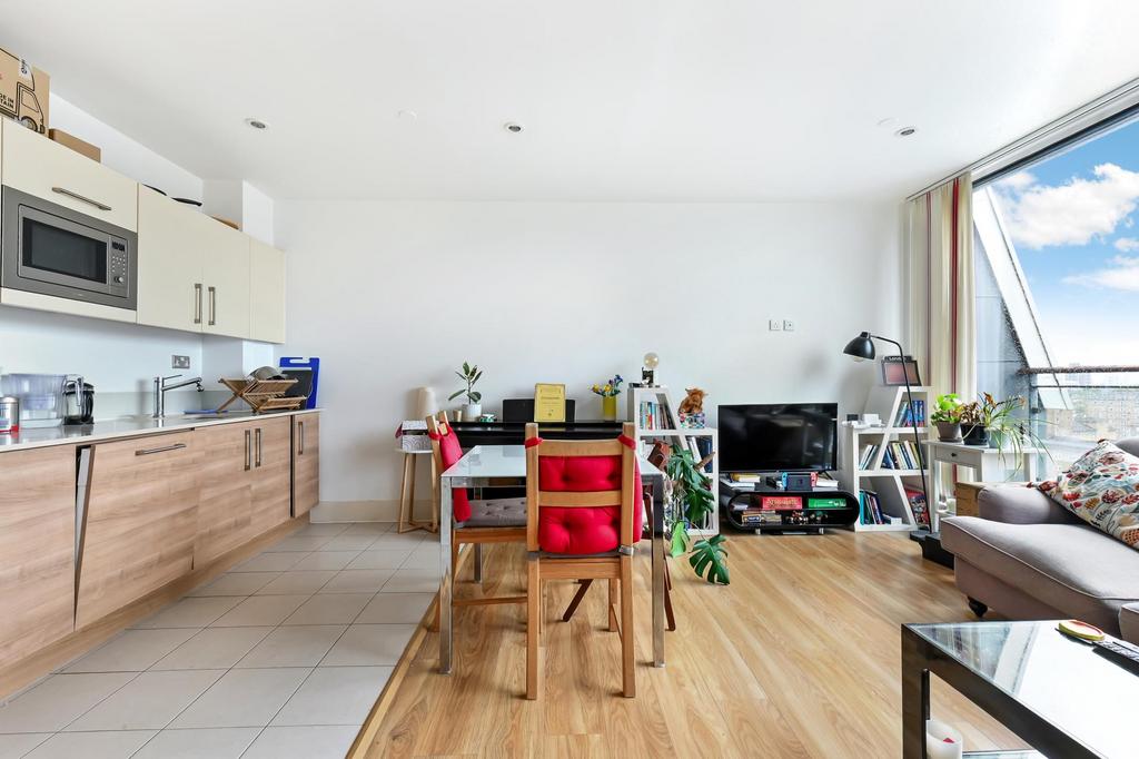 Apartment in London - View 3