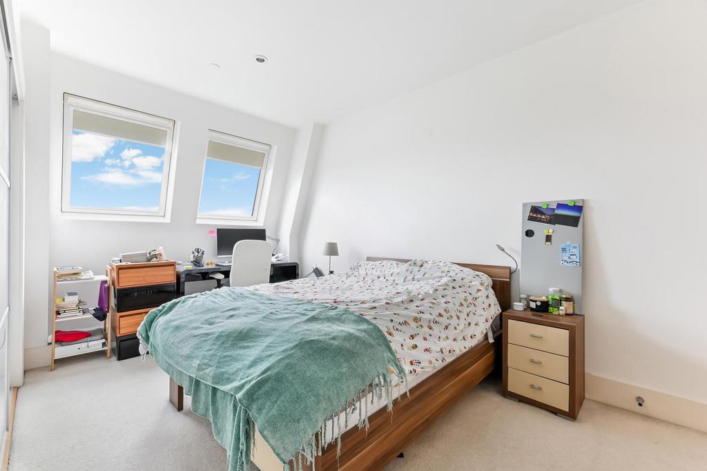 Apartment in London - View 5