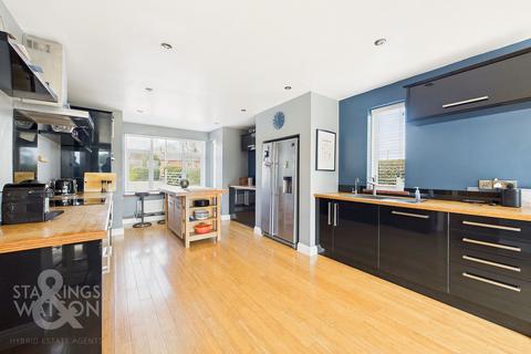 4 bedroom detached house for sale, High Green, Brooke, Norwich