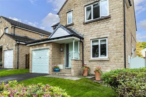 Woodlea Avenue, Huddersfield, West Yorkshire, HD3