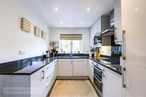 4 bedroom detached house for sale, Woodlea Avenue, Huddersfield, West Yorkshire, HD3