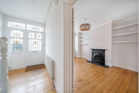 4 bedroom house to rent, Estcourt Road, London, SE25