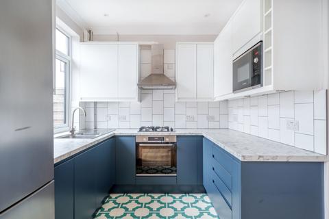 4 bedroom house to rent, Estcourt Road, London, SE25