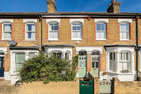 Linden Road, Hampton TW12