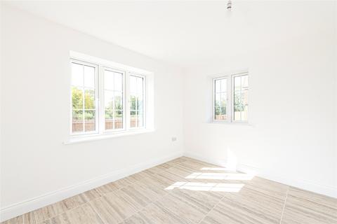 undefined, Thornbrook Close, Stoke Mandeville, Aylesbury, Buckinghamshire, HP22