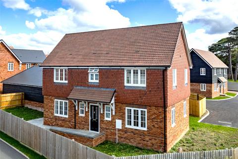 undefined, Thornbrook Close, Stoke Mandeville, Aylesbury, Buckinghamshire, HP22