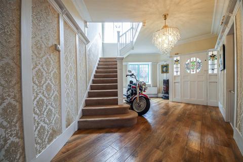 undefined, Waterloo Road, Southport PR8
