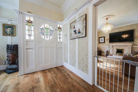 undefined, Waterloo Road, Southport PR8