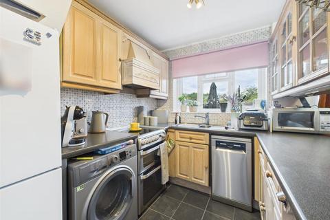 3 Skylark Road, Denham, Uxbridge, UB9 4HR