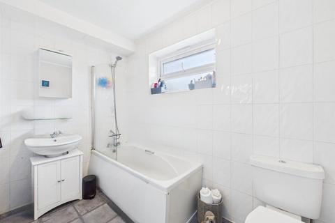 3 Skylark Road, Denham, Uxbridge, UB9 4HR