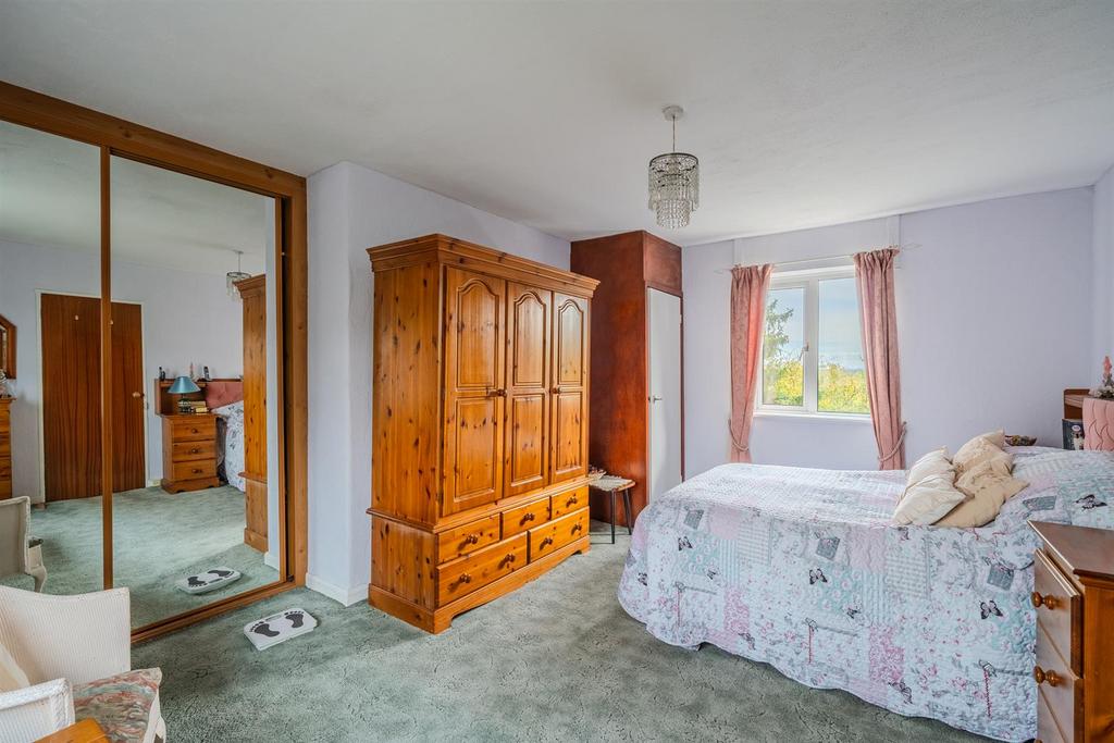 33 Hawthorn Road-1.jpg
