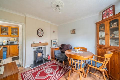 3 bedroom terraced house for sale, Hawthorn Road, Pontypool NP4