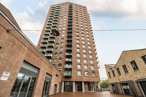 2 bedroom flat for sale, Skyline Apartments, London E3