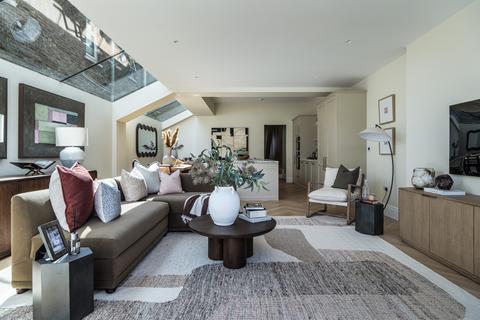 3 bedroom ground floor flat for sale, Okehampton Road, Kensal Rise, London, NW10