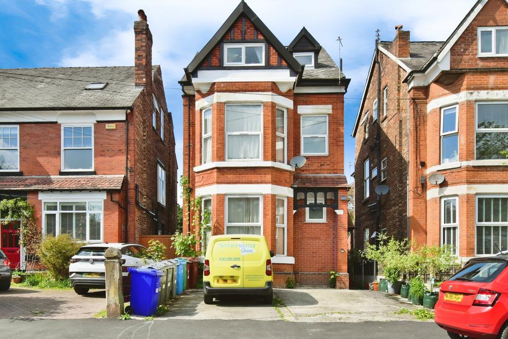 7 bedroom detached house for sale - Photo 32