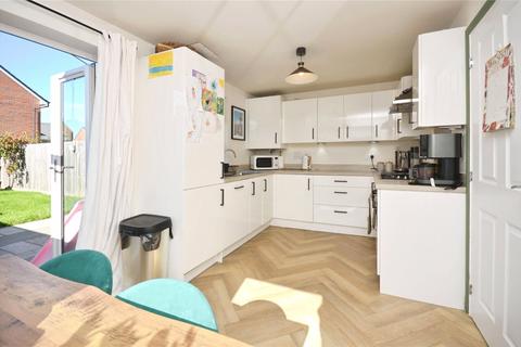 undefined, Grand Junction, Aylesbury HP22