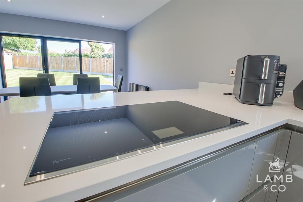 Img 2702-img 2706.jpeg