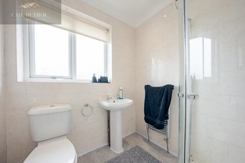 99 Manor Avenue, Burscough, Ormskirk, L40 7TU