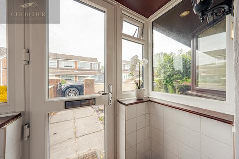 99 Manor Avenue, Burscough, Ormskirk, L40 7TU