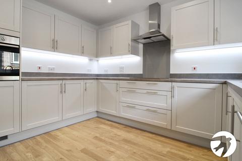 4 bedroom detached house to rent, Ragstone Avenue, Alkerden, Ebbsfleet Valley, Swanscombe, DA10