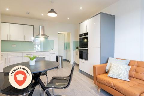 3 bedroom apartment to rent, Clifton Park Road, Clifton, Bristol, North Somerset, BS8