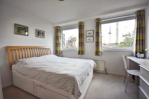 2 bedroom flat for sale, Galba Court, Brentford Dock