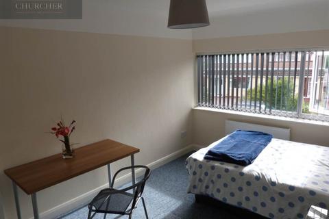 undefined, Ormskirk L39