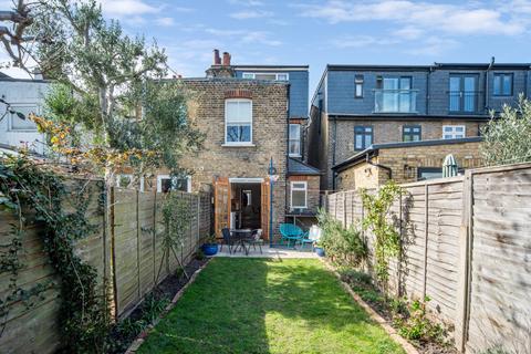 3 bedroom end of terrace house for sale, Sandycombe Road, Kew, Surrey