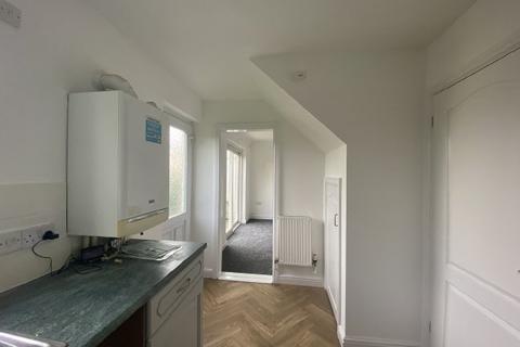 3 bedroom house to rent, Charlestown
