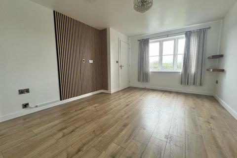 4 bedroom detached house for sale, Balmoral Drive, Grantham, NG31