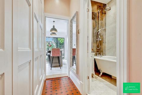undefined, Ashurst Road, London