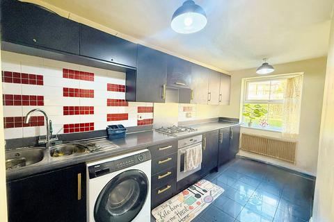 3 bedroom semi-detached house for sale, Herongate Road, Leicester, LE5