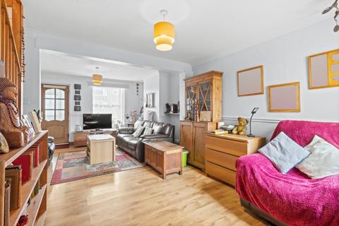 2 bedroom terraced house for sale, Framfield Road, Uckfield, East Sussex, TN22