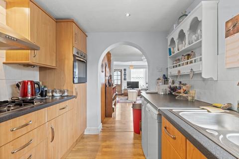 2 bedroom terraced house for sale, Framfield Road, Uckfield, East Sussex, TN22