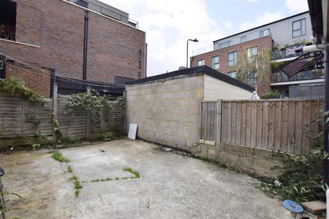 21 Turton Road, Wembley, HA0 2BS