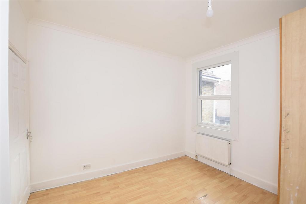 Bedroom 2.jpg