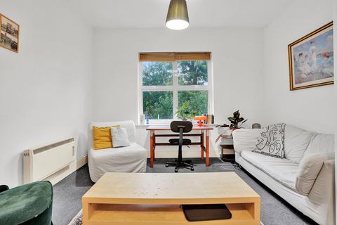 1 bedroom flat to rent, Camden Road, Holloway, London