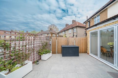 undefined, Hesperus Crescent, London