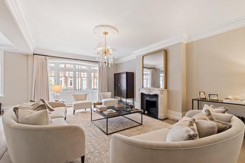 4 bedroom flat for sale, Basil Mansions, Basil Street, Knightsbridge