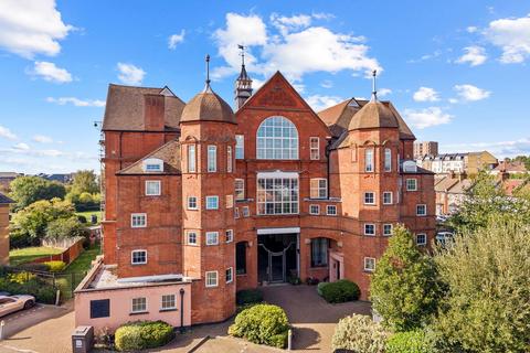 2 bedroom flat to rent, Cooper Road, London NW10