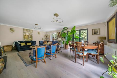 4 bedroom detached house for sale, Silkmore Lane, West Horsley