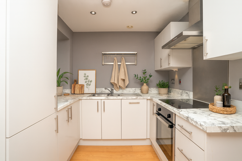 undefined, Leeds LS10