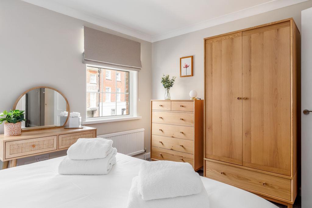 Edward Cottage-15web300.jpg